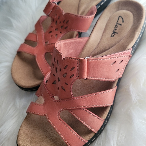 Clark's Leisa Plum Slides - Picture 3 of 6